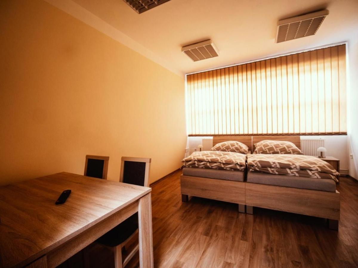 Pyramida Broumov Aparthotel Bagian luar foto