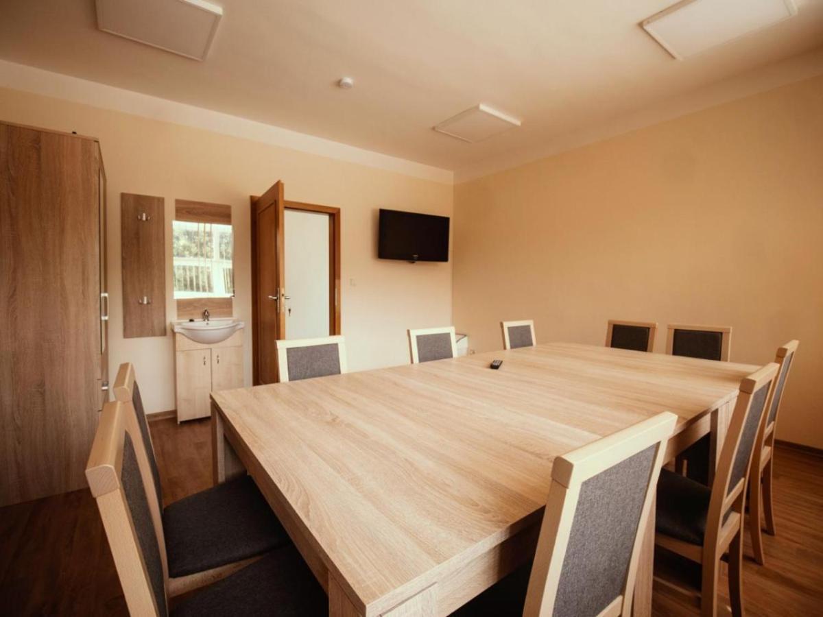 Pyramida Broumov Aparthotel Bagian luar foto