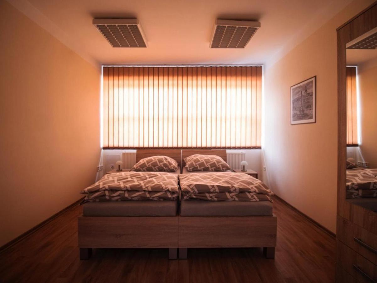 Pyramida Broumov Aparthotel Bagian luar foto